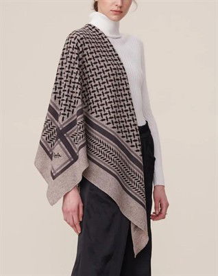 Lala Berlin Tørklæde - Triangle Trinity Classic M